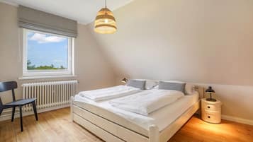 2 bedrooms, WiFi, bed sheets