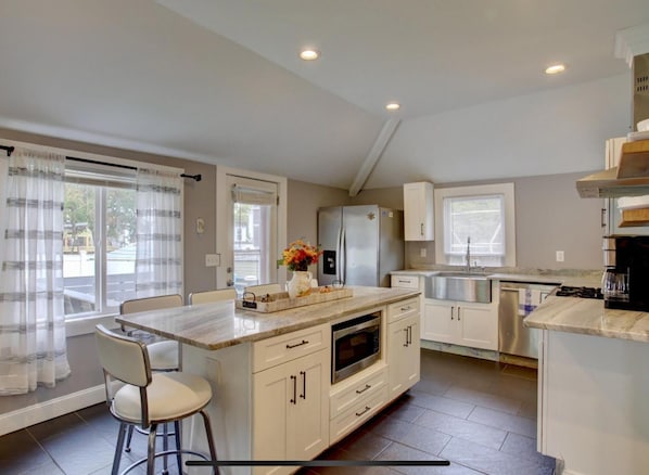 Fridge, microwave, oven, stovetop - Plush 5BR OOB Haven w/ Fire Pit (Old Orchard Beach)