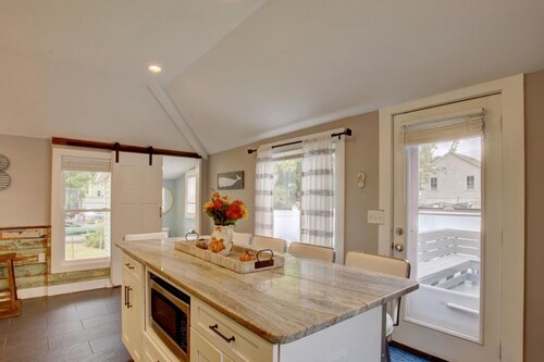 Plush 5BR OOB Haven w/ Fire Pit