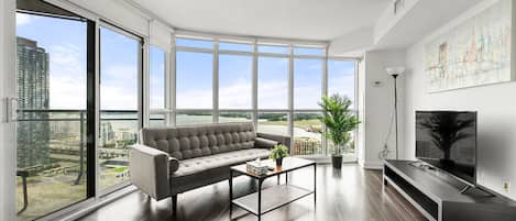 Family Apartment, Multiple Beds, Non Smoking, Kitchen | Living area