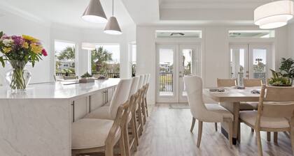 Exclusive Gulf-Front Estate w/ Private Beach Access