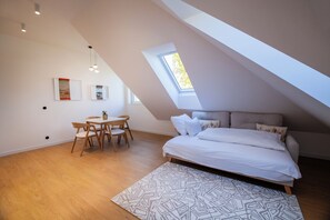 Comfort Suite, Park View | Living area | TV - Hotel Villa Fitz (Rokycany)