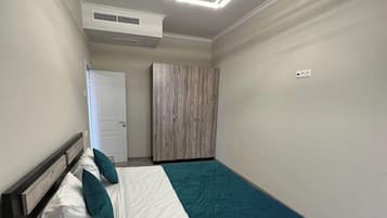 Apartamento familiar, vistas a la montaña | Cortinas opacas y sistema de insonorización