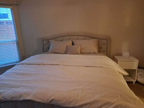 4 bedrooms, WiFi, bed sheets