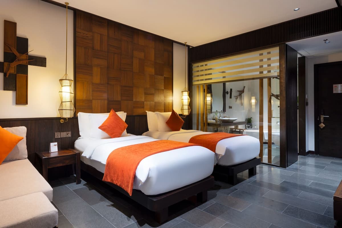 1 bedroom, free minibar items, in-room safe, desk