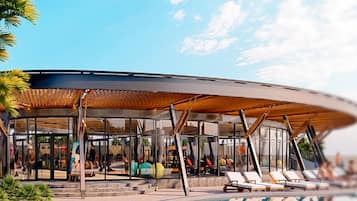 3 piscine all'aperto, ombrelloni da piscina