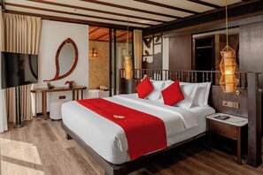 Villa, 3 chambres, piscine privée (Children Themed, Check-in 02:30 PM) | Minibar contenant certains articles gratuits, coffre-fort, bureau