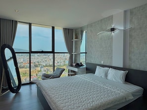 Apartment, 1 Bedroom, City View