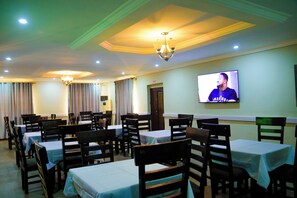 Restaurant - Consulate Hotel (Ibadan)