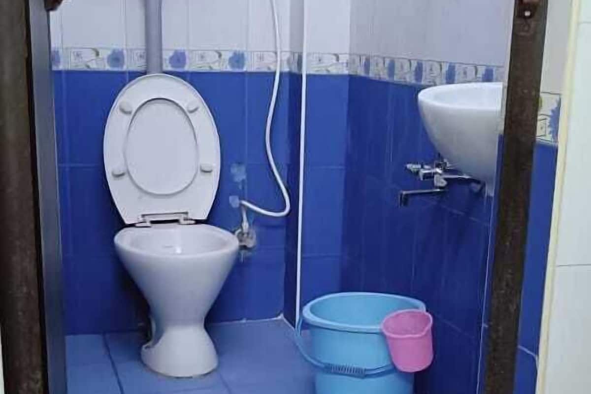 Chambre Double Classique, balcon | Salle de bain