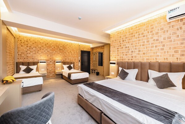 Deluxe Quadruple Room, 4 Bedrooms, Balcony