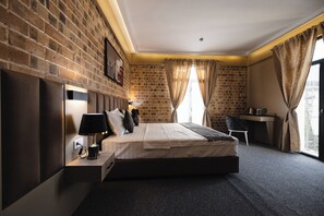 Deluxe Double or Twin Room, 2 Bedrooms, Balcony