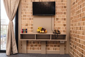 1 bedroom, hypo-allergenic bedding, individually furnished