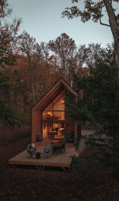 Camp Haliburton - Waterfront A-Frame w Sauna