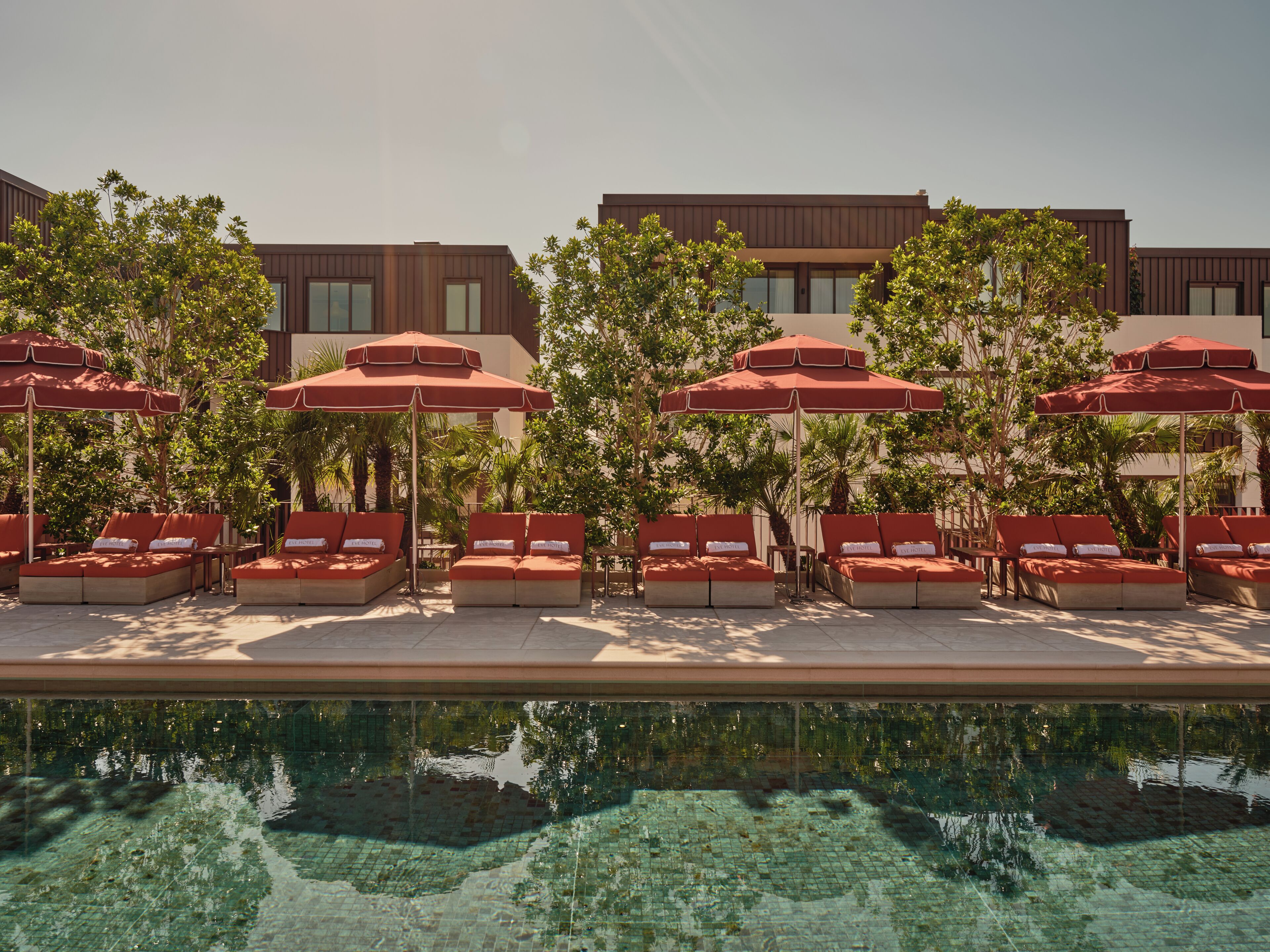 Utendørsbasseng, bassengtelt (inkludert) og bassengparasoller