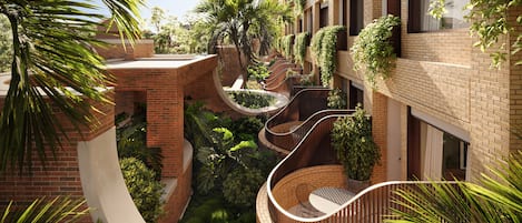 客房, 陽台 (Sunset) | 高級寢具、迷你吧、客房內保險箱、遮光布/窗簾