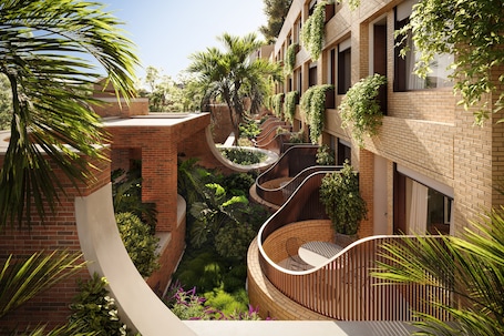 客房, 阳台 (Sunset) | 高档床上用品、迷你吧、客房内保险箱、遮光窗帘