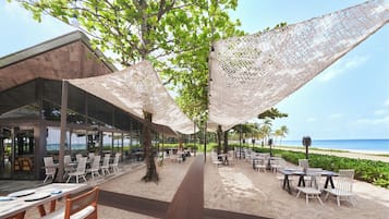 3 outdoor pools, open 7:00 AM to 7:00 PM, pool umbrellas, sun loungers