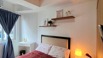 1 bedroom, iron/ironing board, WiFi, bed sheets