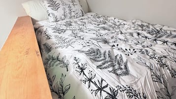 2 bedrooms, free WiFi, bed sheets