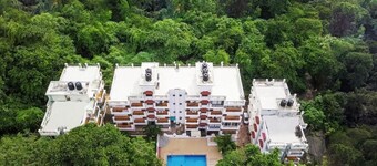 コージー ステイズ