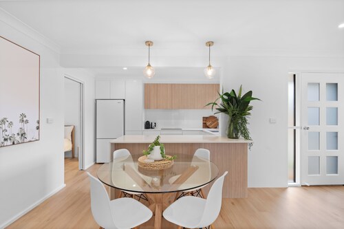 Banksia Breeze Villa - 100m to One Mile Beach