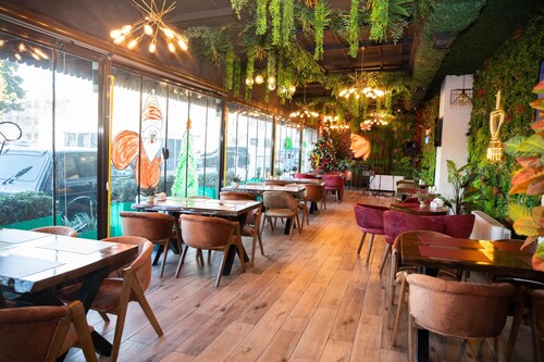 Caspian Buisness Hotel