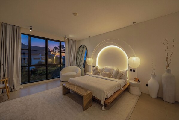 Luxury Villa, Patio, Pool View