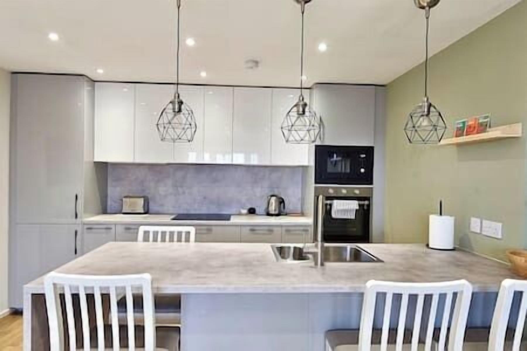 Microwave, oven, dishwasher