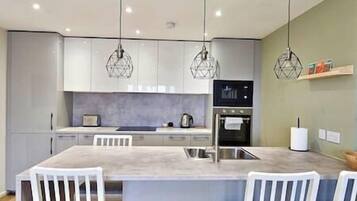 Microwave, oven, dishwasher