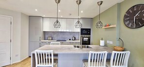 Microwave, oven, dishwasher