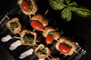 Petit déjeuner buffet servi tous les jours en supplément