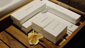 Bathtub dan shower terpisah dan perlengkapan mandi gratis