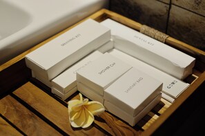 Separate tub and shower, free toiletries, hair dryer, bathrobes