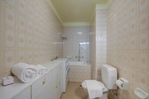 Shower, hair dryer, bidet, towels - Lo Stambecco (Bardonecchia)