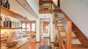 Standard Apart Daire, 3 Yatak Odası, Balkon (Lo Stambecco - Duplex for 8 people) | Merdiven