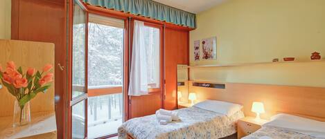 3 sovrum och sängkläder