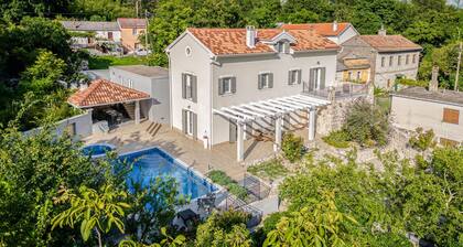 Nature Villa Frangipane With Pool