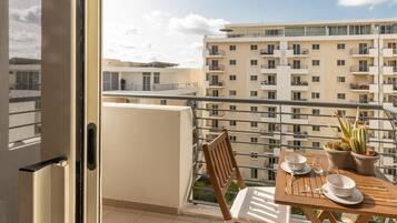 Apartment | 2 bedrooms, Internet