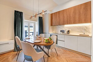 2 Schlafzimmer, Internetzugang