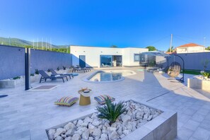 4 habitaciones y acceso a internet 