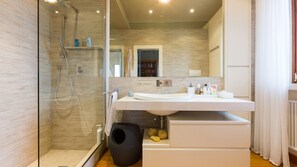Villa | 4 Schlafzimmer