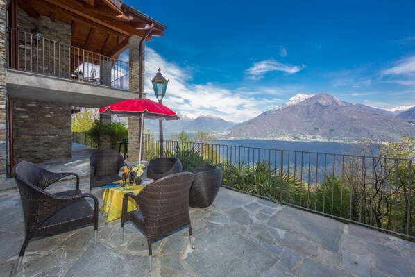 House | 5 bedrooms - Villa Aquila in Pianello del Lario (Pianello del Lario)