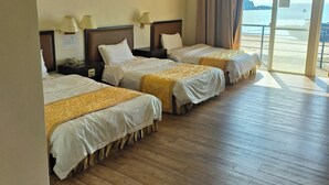Laptop workspace, free WiFi - HAITENHOTEL (Nangan)
