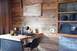 Dining - Suite with a sauna and a whirlpool tub. A very cozy mountain apartment. (Sanzeno)