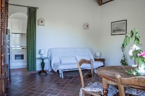 Interior - Tenuta San Calogero App. Laurel  (Sicilia)