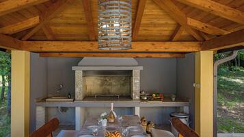 Grill-/Picknickplatz