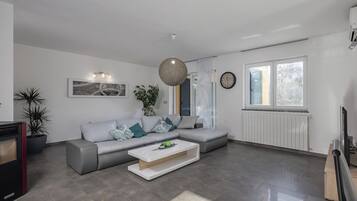 Villa Standard, plusieurs chambres, 2 salles de bains (Villa Filleona) | Coin séjour