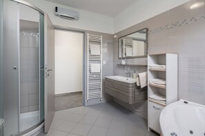 Standard Villa, Multiple Bedrooms, 2 Bathrooms (Villa Filleona) | Bathroom | Separate tub and shower, hair dryer, bidet, towels