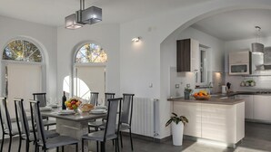 Standard Villa, 4 Bedrooms, 2 Bathrooms (4 BDR Villa Filleona with Pool) | Dining - 4 BDR Villa Filleona With Pool (Labin)